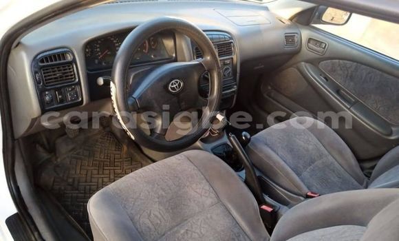 Buy Used Toyota Avensis White Car in Lome in Togo Buy Used Toyota Avensis White Car in Lome in Togo