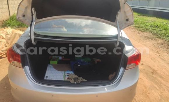 Buy Used Hyundai Elantra Silver Car in Lome in Togo Buy Used Hyundai Elantra Silver Car in Lome in Togo