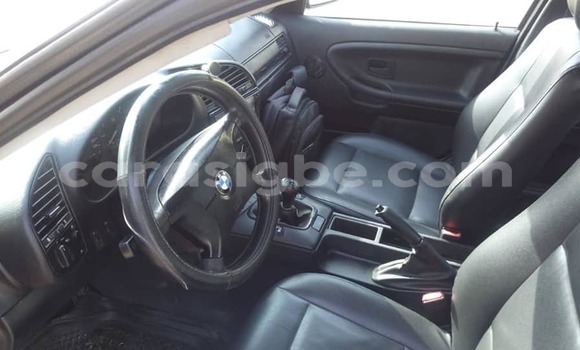 Acheter Occasion Voiture BMW 3–Series Bleu à Lomé, Togo Acheter Occasion Voiture BMW 3–Series Bleu à Lomé, Togo