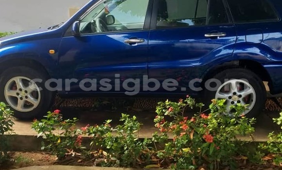 Acheter Occasion Voiture Toyota RAV4 Bleu à Lomé, Togo Acheter Occasion Voiture Toyota RAV4 Bleu à Lomé, Togo