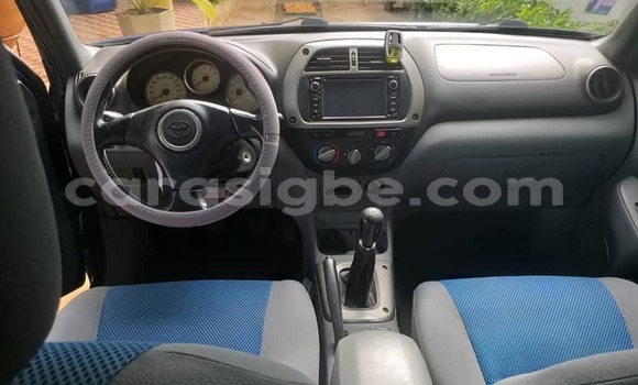 Acheter Occasion Voiture Toyota RAV4 Bleu à Lomé, Togo Acheter Occasion Voiture Toyota RAV4 Bleu à Lomé, Togo
