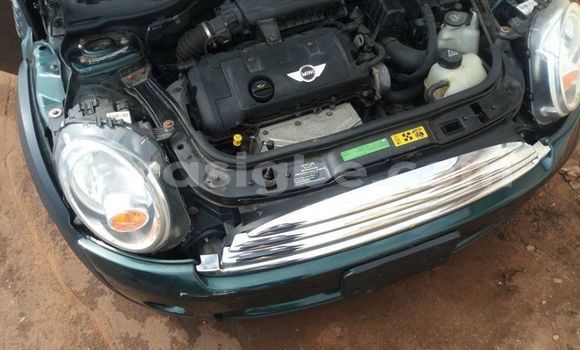 Buy Used MINI Cooper Green Car in Lome in Togo Buy Used MINI Cooper Green Car in Lome in Togo