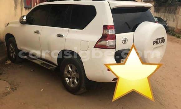 Acheter Occasion Voiture Toyota Land Cruiser Blanc à Lomé, Togo Acheter Occasion Voiture Toyota Land Cruiser Blanc à Lomé, Togo