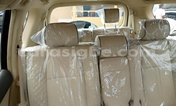 Acheter Import Voiture Toyota Land Cruiser Prado Gris à Lomé, Togo Acheter Import Voiture Toyota Land Cruiser Prado Gris à Lomé, Togo