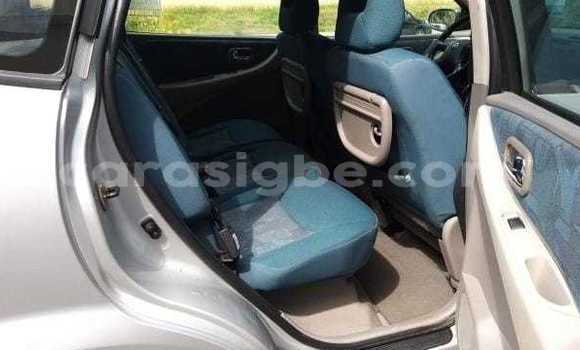 Acheter Import Voiture Nissan Almera Tino Beige à Lomé, Togo Acheter Import Voiture Nissan Almera Tino Beige à Lomé, Togo