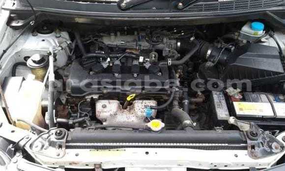 Acheter Import Voiture Nissan Almera Tino Beige à Lomé, Togo Acheter Import Voiture Nissan Almera Tino Beige à Lomé, Togo