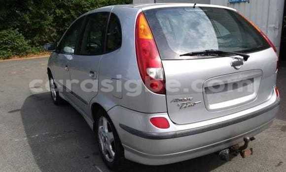 Acheter Import Voiture Nissan Almera Tino Beige à Lomé, Togo Acheter Import Voiture Nissan Almera Tino Beige à Lomé, Togo