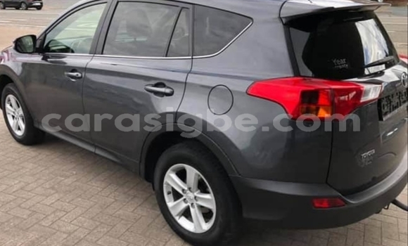 Acheter Occasion Voiture Toyota RAV4 Noir à Lomé, Togo Acheter Occasion Voiture Toyota RAV4 Noir à Lomé, Togo