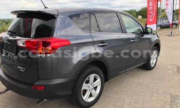 Acheter Occasion Voiture Toyota RAV4 Noir à Lomé, Togo Acheter Occasion Voiture Toyota RAV4 Noir à Lomé, Togo