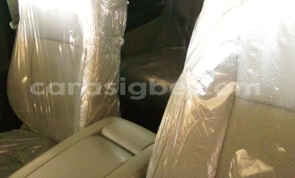 Acheter Import Voiture Toyota Highlander Gris à Lomé, Togo Acheter Import Voiture Toyota Highlander Gris à Lomé, Togo