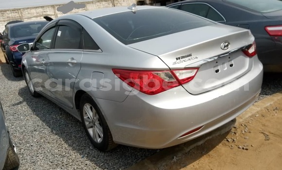 Acheter Occasion Voiture Hyundai Sonata Gris à Lomé, Togo Acheter Occasion Voiture Hyundai Sonata Gris à Lomé, Togo