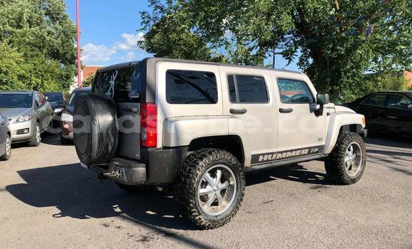 Acheter Import Voiture Hummer H3 Beige à Lomé, Togo Acheter Import Voiture Hummer H3 Beige à Lomé, Togo