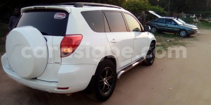 Big with watermark toyota rav4 togo lome 5178