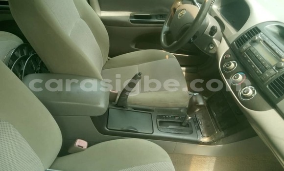 Acheter Import Voiture Toyota Camry Noir à Lomé, Togo Acheter Import Voiture Toyota Camry Noir à Lomé, Togo