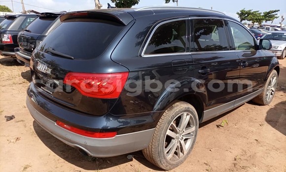 Acheter Occasion Voiture Audi Q7 Noir à Lomé, Togo Acheter Occasion Voiture Audi Q7 Noir à Lomé, Togo