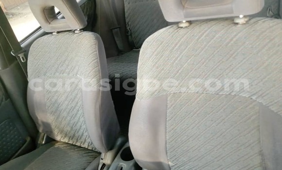 Acheter Occasion Voiture Toyota RAV4 Vert à Lomé, Togo Acheter Occasion Voiture Toyota RAV4 Vert à Lomé, Togo