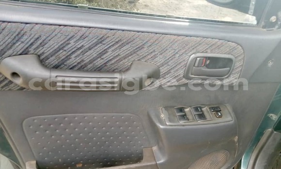 Acheter Occasion Voiture Toyota RAV4 Vert à Lomé, Togo Acheter Occasion Voiture Toyota RAV4 Vert à Lomé, Togo