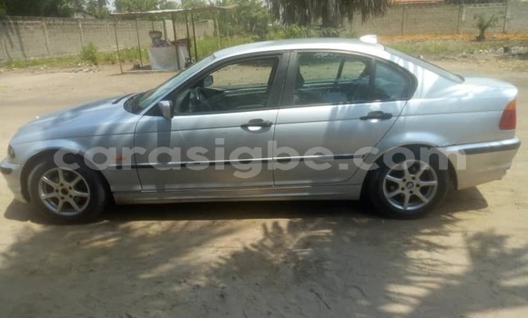 Acheter Occasion Voiture BMW 3–Series Blanc à Lomé, Togo Acheter Occasion Voiture BMW 3–Series Blanc à Lomé, Togo