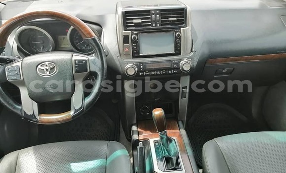 Acheter Occasion Voiture Toyota Land Cruiser Prado Gris à Lomé, Togo Acheter Occasion Voiture Toyota Land Cruiser Prado Gris à Lomé, Togo