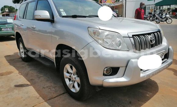 Acheter Occasion Voiture Toyota Land Cruiser Prado Gris à Lomé, Togo Acheter Occasion Voiture Toyota Land Cruiser Prado Gris à Lomé, Togo