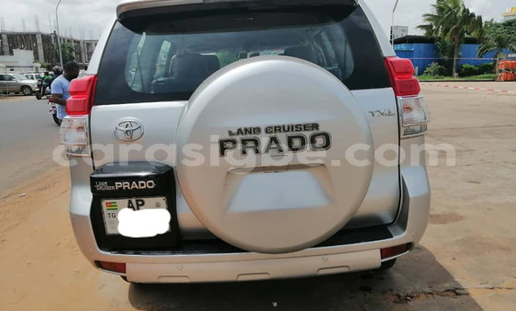 Acheter Occasion Voiture Toyota Land Cruiser Prado Gris à Lomé, Togo Acheter Occasion Voiture Toyota Land Cruiser Prado Gris à Lomé, Togo