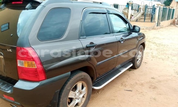 Acheter Occasion Voiture Kia Sportage Noir à Lomé, Togo Acheter Occasion Voiture Kia Sportage Noir à Lomé, Togo