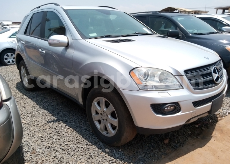 Big with watermark mercedes benz ml class togo lome 5217