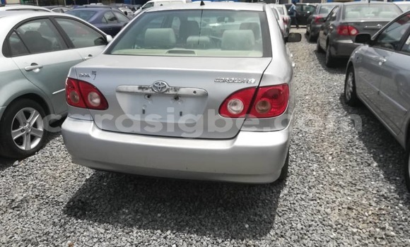 Acheter Import Voiture Toyota Corolla Gris à Lomé, Togo Acheter Import Voiture Toyota Corolla Gris à Lomé, Togo
