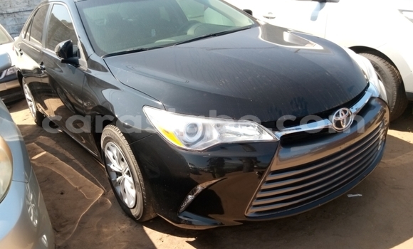 Acheter Import Voiture Toyota Camry Noir à Lomé, Togo Acheter Import Voiture Toyota Camry Noir à Lomé, Togo