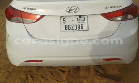 Buy Used Hyundai Elantra White Car in Lome in Togo Buy Used Hyundai Elantra White Car in Lome in Togo