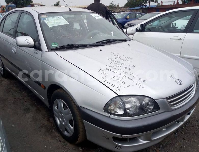 Big with watermark toyota avensis togo lome 5231