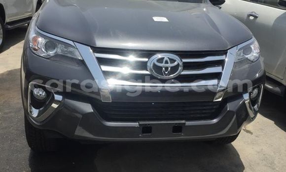 Acheter Occasion Voiture Toyota Highlander Noir à Lomé, Togo Acheter Occasion Voiture Toyota Highlander Noir à Lomé, Togo