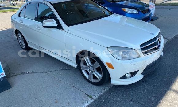 Acheter Occasion Voiture Mercedes‒Benz C–Class Blanc à Lomé, Togo