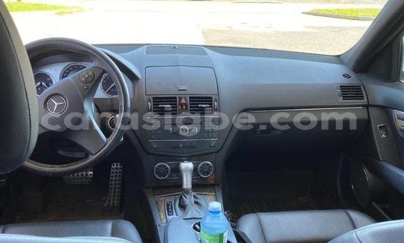 Acheter Occasion Voiture Mercedes‒Benz C–Class Blanc à Lomé, Togo Acheter Occasion Voiture Mercedes‒Benz C–Class Blanc à Lomé, Togo