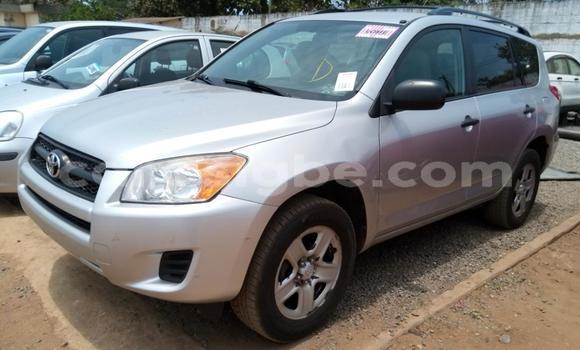 Acheter Occasion Voiture Toyota RAV4 Gris à Lomé, Togo Acheter Occasion Voiture Toyota RAV4 Gris à Lomé, Togo