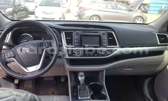 Acheter Neuf Voiture Toyota Highlander Noir à Lomé, Maritime Acheter Neuf Voiture Toyota Highlander Noir à Lomé, Maritime