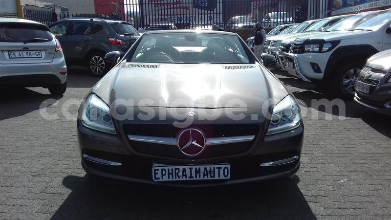 Big with watermark mercedes benz 300 series togo amoutive 5248