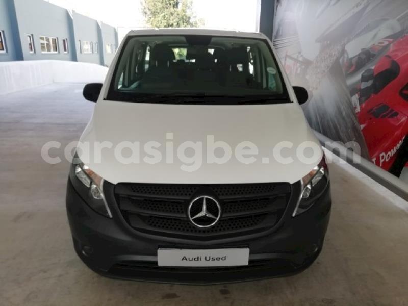 Big with watermark mercedes benz 300 series togo amoutive 5252