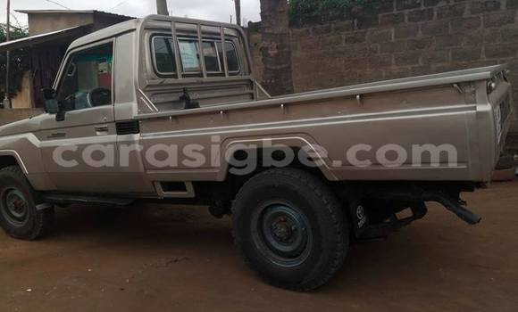 Buy Used Toyota Land Cruiser Silver Car in Lome in Togo Buy Used Toyota Land Cruiser Silver Car in Lome in Togo