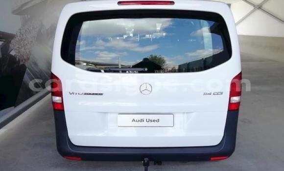 Acheter Occasion Voiture Mercedes‒Benz 300–Series Blanc à Amoutivé, Togo Acheter Occasion Voiture Mercedes‒Benz 300–Series Blanc à Amoutivé, Togo