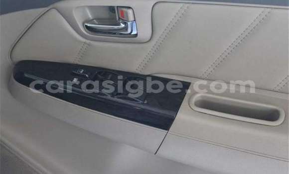 Acheter Occasion Voiture Toyota Fortuner Gris à Amlamé, Togo Acheter Occasion Voiture Toyota Fortuner Gris à Amlamé, Togo