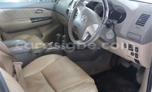 Acheter Occasion Voiture Toyota Fortuner Gris à Amlamé, Togo Acheter Occasion Voiture Toyota Fortuner Gris à Amlamé, Togo