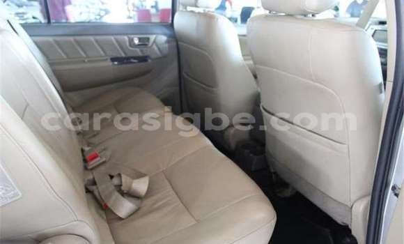 Acheter Occasion Voiture Toyota Fortuner Gris à Amlamé, Togo Acheter Occasion Voiture Toyota Fortuner Gris à Amlamé, Togo