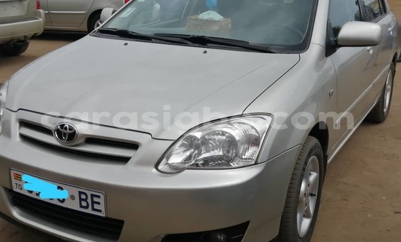 Acheter Occasion Voiture Toyota Corolla Gris à Lomé, Togo Acheter Occasion Voiture Toyota Corolla Gris à Lomé, Togo