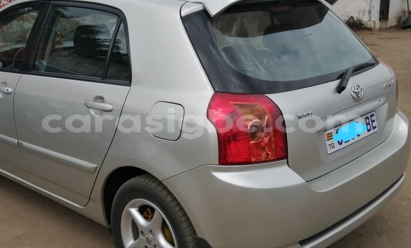 Acheter Occasion Voiture Toyota Corolla Gris à Lomé, Togo Acheter Occasion Voiture Toyota Corolla Gris à Lomé, Togo