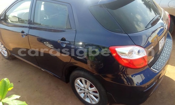 Acheter Occasion Voiture Toyota Matrix Bleu à Lomé, Togo Acheter Occasion Voiture Toyota Matrix Bleu à Lomé, Togo