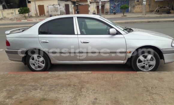 Acheter Occasion Voiture Toyota Avensis Gris à Lomé, Togo Acheter Occasion Voiture Toyota Avensis Gris à Lomé, Togo