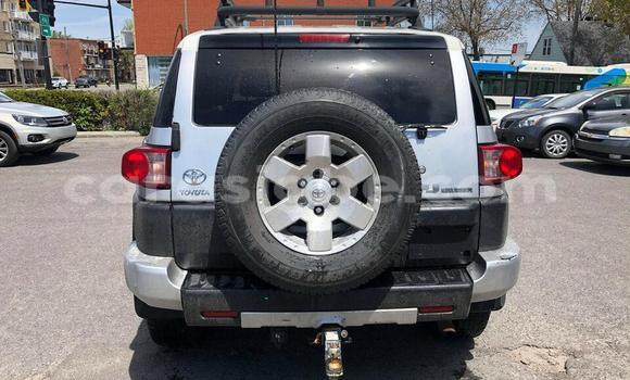 Acheter Occasion Voiture Toyota FJ Cruiser Gris à Lomé, Togo Acheter Occasion Voiture Toyota FJ Cruiser Gris à Lomé, Togo
