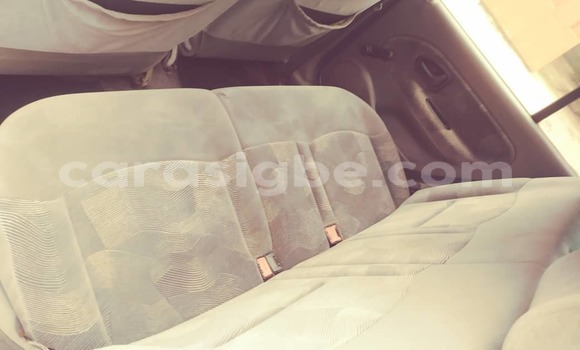 Acheter Occasion Voiture Renault Clio Bleu à Lomé, Togo Acheter Occasion Voiture Renault Clio Bleu à Lomé, Togo