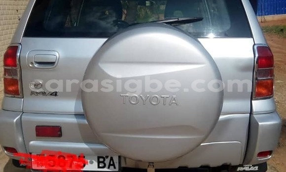 Acheter Occasion Voiture Toyota RAV4 Gris à Adawlato, Togo Acheter Occasion Voiture Toyota RAV4 Gris à Adawlato, Togo